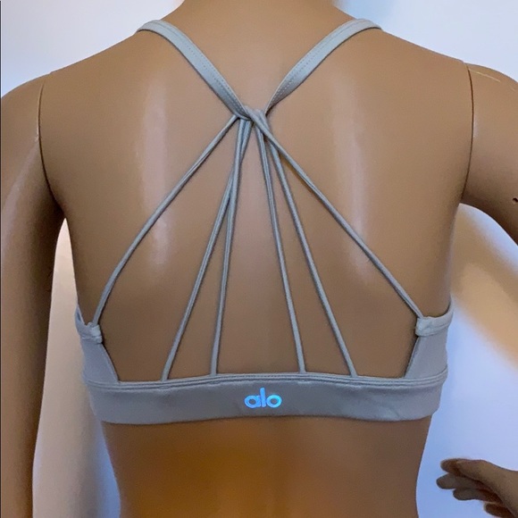 ALO Yoga Tops - ALO Yoga. ☀️ Sunny strappy bra. Size Medium.